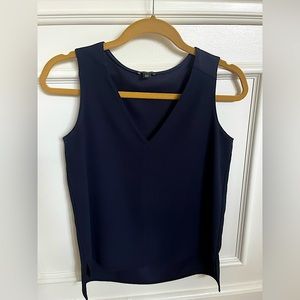 Minimalist, navy sleeveless top